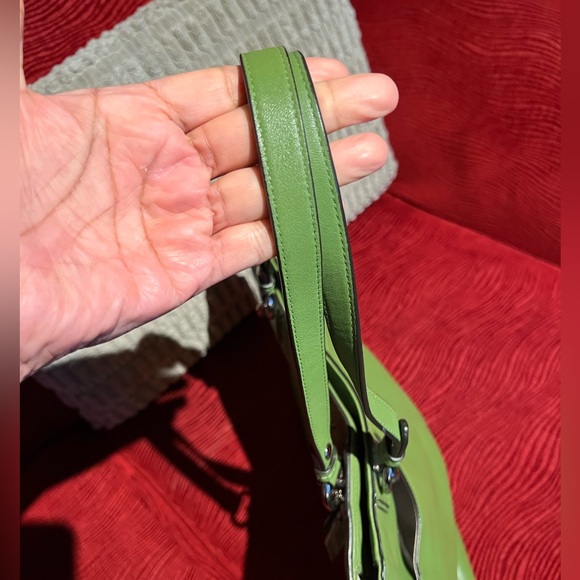 COACH Gallery Green Leather Zipper Pockets Double Handles Medium Tote Bag GUC!! - Picture 5 of 12